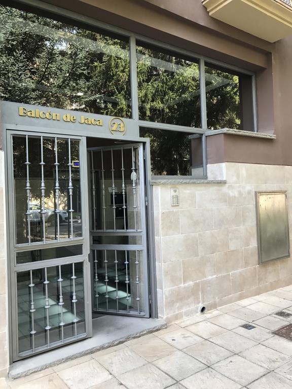Apartamento Balcon De Jaca I Exterior photo